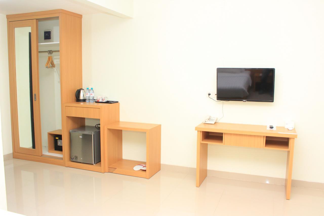 Naka Hotel Kupang Extérieur photo
